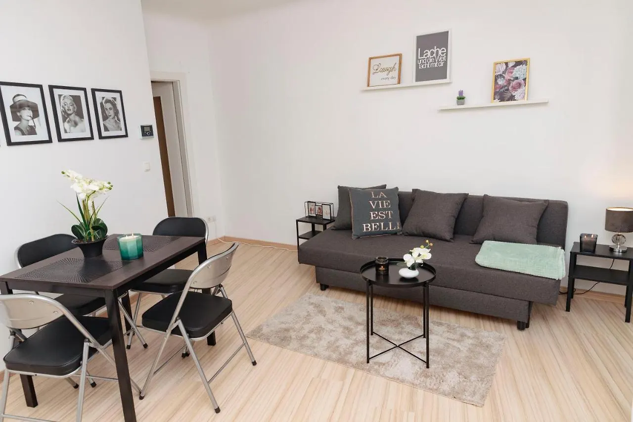 Beautiful 2-Bedroom Apartment Near Schoenbrunn Vienna