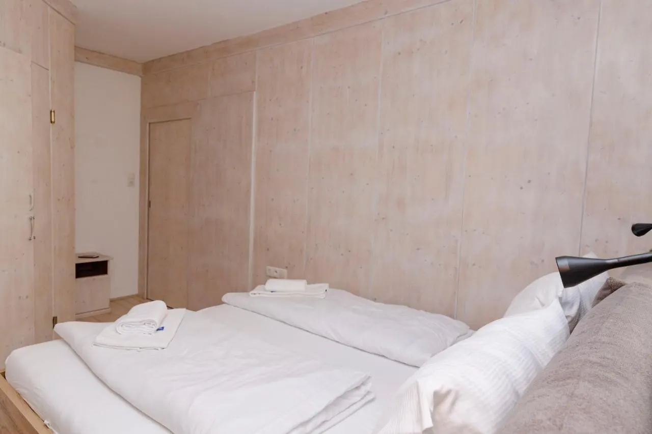 Beautiful 2-Bedroom Apartment Near Schoenbrunn Vienna Austria