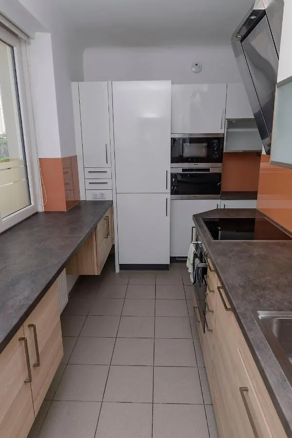 Beautiful 2-Bedroom Apartment Near Schoenbrunn Vienna